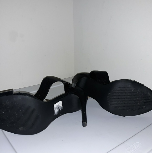 Shoes - Picture 3 of 3